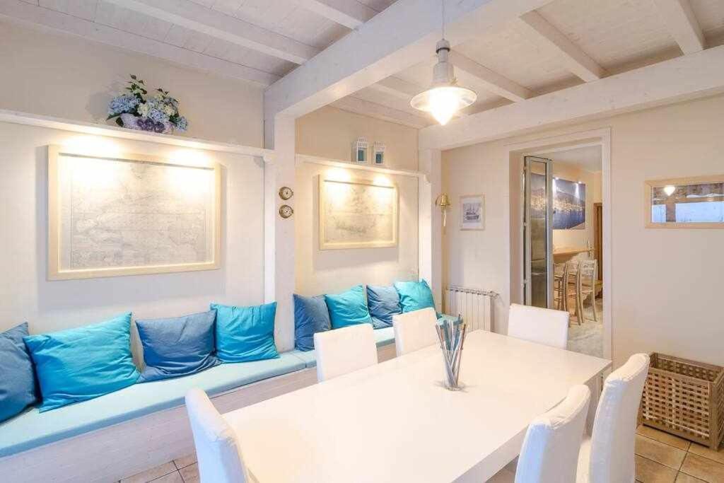 Casa Delle Zammare Fronte Mare Centro Storico Riposto Exterior foto